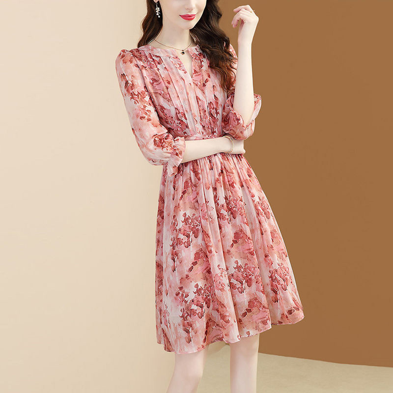 Κομψό βολάν με εμπριμέ σιφόν με λαιμόκοψη Μίνι φόρεμα με πτυχώσεις Γυναικεία ρούχα 2023 Καλοκαίρι Νέο Φαρδύ Γυναικείο Floral Φόρεμα