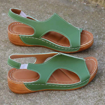 Летни дамски сандали на танкетка 2024 Нова мода Неплъзгащи се плажни обувки Дамски леки ежедневни сандали на платформа Mujer Плюс размер