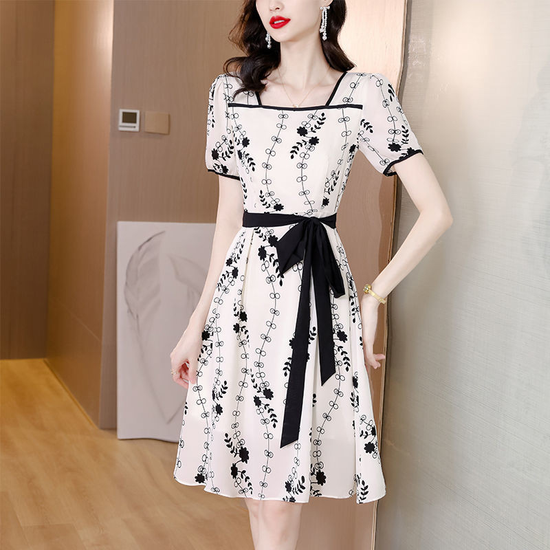 Rochii elegante de vară cu guler pătrat Îmbrăcăminte feminină Moda cu plante cu imprimeu coreean Bandaj cu fundă Navetă Rochie midi cu talie A-Line