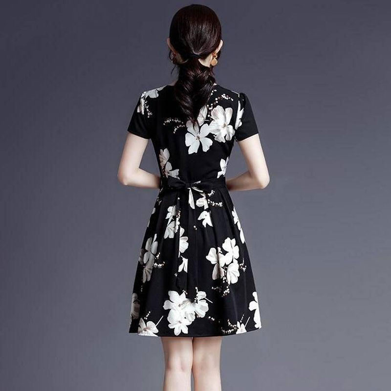 Irodai hölgy virágos nyomtatott midi ruha Elegáns V-nyakú, csipke toldású nyári elegáns gyémántok divatos kötszeres masni A-vonalú ruhák 2023