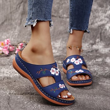 Дамски чехли с бродирани цветя, кожени дамски сандали 2024, външни леки ежедневни клиновидни чехли, летни обувки за жени