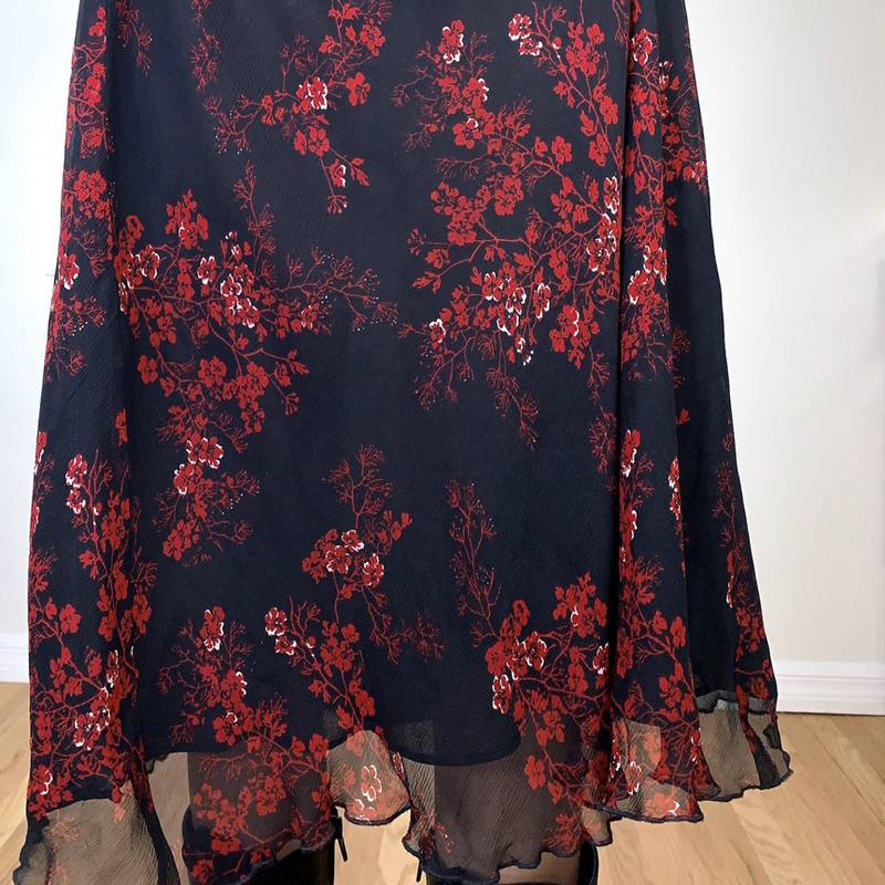 2023 Fashion Lady Retro magas derekú midi szoknyák Elegáns, finom virágmintás tavaszi nyári vad, vintage randevúzási szoknyák nőknek