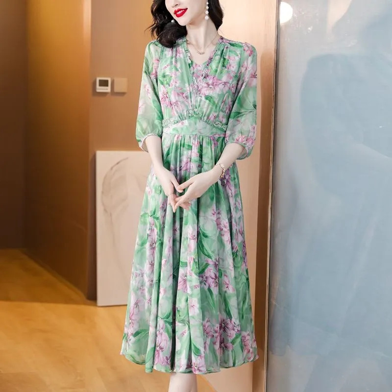 Γυναικείο καλοκαιρινό φόρεμα 2024 Νέα μόδα στάμπα με V λαιμόκοψη Φαρδύ σιφόν Bohemian Beach Κομψό γυναικείο φόρεμα για πάρτι Γυναικεία ρούχα