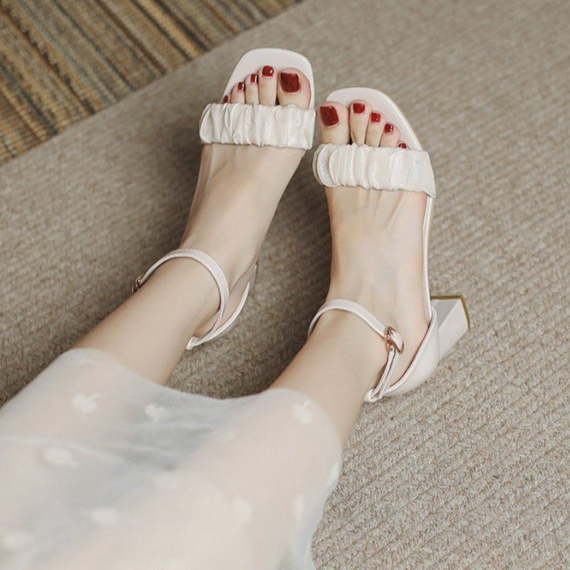 Ljeto 2024. Nova modna gornja odjeća Ženske sandale s otvorenim prstima u vilinskom stilu Jednobojne udobne jednobojne cipele s jednim gumbom