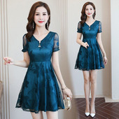 Elegantna jednobojna čipkasta haljina s V-izrezom, ženska odjeća, nova ljetna 2024. labava uredska haljina za dame, kratkih rukava