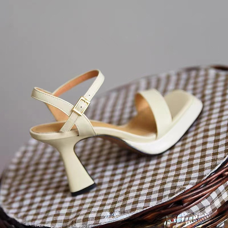 Γυναικεία παπούτσια με χοντρή σόλα 2024 Καλοκαίρι One Line Fashion Ψηλοτάκουνα Χοντρά τακούνια Αδιάβροχη Πλατφόρμα Σανδάλι zapatos sandalias de mujer