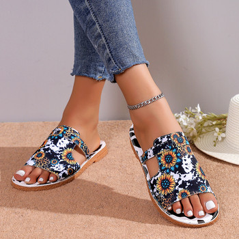 2024 Летни нови дамски чехли Модни външни нехлъзгащи се плоски обувки Ежедневни отворени пръсти Плъзгащи се квадратни токчета Цвят Femme Zapatillas