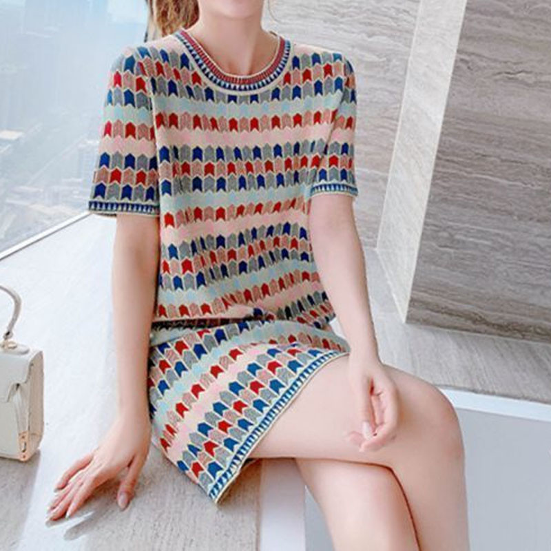 Κορεάτικη ιδιοσυγκρασία εμπριμέ κοντομάνικα φορέματα Γυναικεία ρούχα 2023 Καλοκαιρινή κομψή μόδα Γυναικείο ίσιο φόρεμα με στρογγυλή λαιμόκοψη