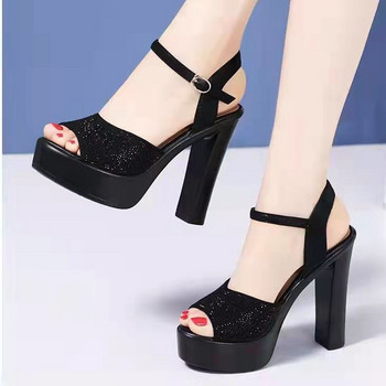 2024 Сандали Дамски летни нови дамски обувки с отворени пръсти Една линия Каишка с катарама Дебел ток Модел Показване Обувки на супер висок ток Секси S