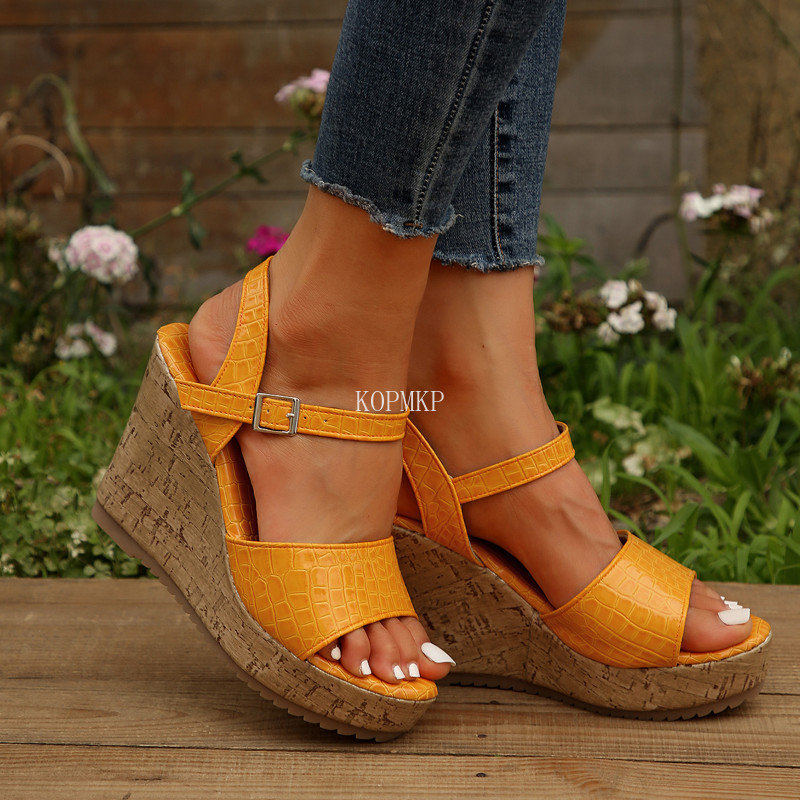 Uus disainer Serpentine 2023 suvised naiste sandaalid Kvaliteetsed kiilud Kõrged kontsad Naiste Peep Toe Platform Sandaalid Rooma kingad