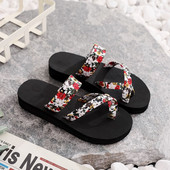 Suvised naiste plätud vabaaja sussid Lamedad sandaalid Rannakingad Moodne platvorm Naiste sandaalid Zapatos De Mujer