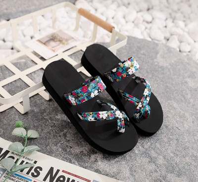 Suvised naiste plätud vabaaja sussid Lamedad sandaalid Rannakingad Moodne platvorm Naiste sandaalid Zapatos De Mujer