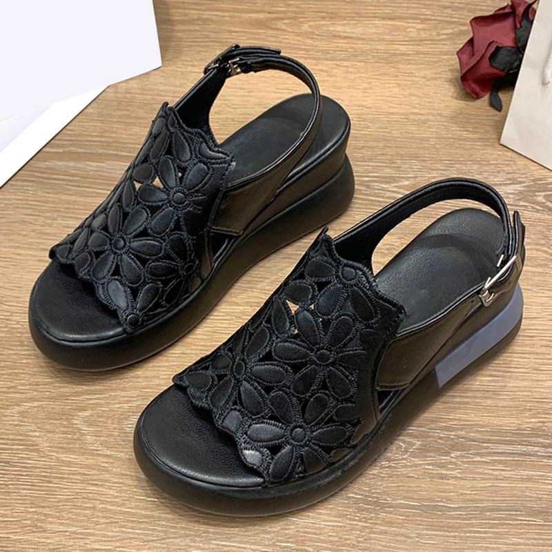 Γυναικεία καλοκαιρινή πλατφόρμα άνεσης Χοντρό τακούνι με σφήνα πέδιλα με τακούνι Άνετα δερμάτινα σανδάλια Peep Toe Beach Shoes Outdoor Slides