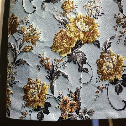 Női szoknya borítás vékony, új női temperamentumú szoknya világos főtt szél nyomott magas derekú zsebes csípőszoknya.