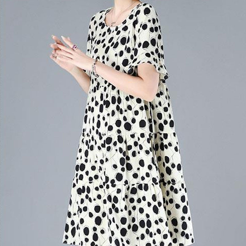 Naiste rõivad Vabaaja täpptrükiga A-joonega kleidid Suvised liblikaga varrukad Korea ümara kaelusega Täiesti sobiv avar lõhestatud Midi kleit