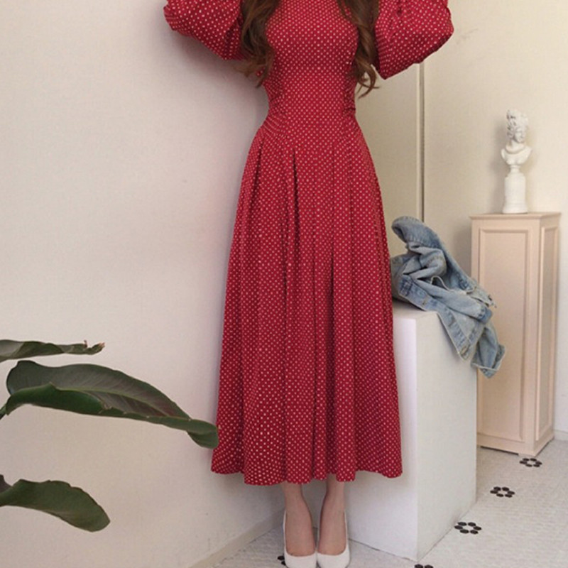 Dienvidkoreja Chic Retro Eleganta novājēšana ar V veida kakla izgriezumu, slaids piegriezums ar augstu vidukli, mežģīnes ar kroku laternas piedurknēm, maza punktveida kleita sievietēm