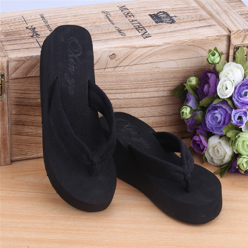 1 paar suvist pehmet naiste lahtiste varvastega sandaalid Stringid plätud, platvormsussid rannas sise- ja välistingimustes