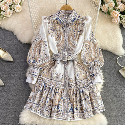 Rudens vintage pils stila kleita ar kaklu, laterna, piedurknēm, volāniem ar vienu rindu jostasvietā