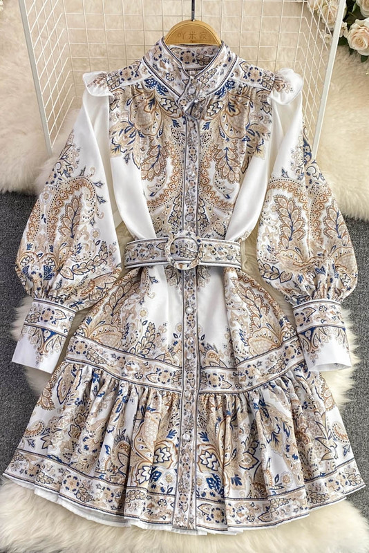 Rudens vintage pils stila kleita ar kaklu, laterna, piedurknēm, volāniem ar vienu rindu jostasvietā