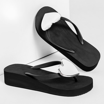 Suvised naiste plätud metallist südamekaunistused kiilud sussid õues puukingad Aiakingad Rannasandaalid siseruumides Kodus liumäed Naine