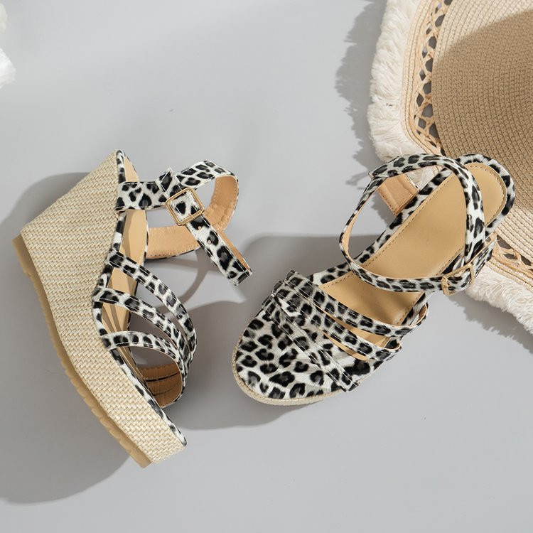 Καλοκαιρινά γυναικεία πέδιλα Wedge ψηλοτάκουνα Μόδα Leopard Woman Platform Peep Toe Σανδάλια Plus Size 36-42 Γυναικεία σανδάλια