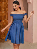 Lady In Summer Denim seelik, õlgadest lahti, ääristatud detailid ja ühevärviline elegantne põlvedeni lehma elastne pealiskleit