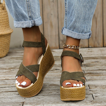 Модни дамски сандали на танкетка лято 2022 Ежедневни нехлъзгащи се обувки с платформа с отворени пръсти Гумена подметка Катарама Елегантен дамски сандал на ток