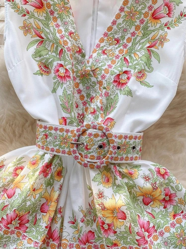 Καλοκαιρινό Bohemian Flower Cascading Ruffles Φόρεμα για τούρτα Γυναικείο αμάνικο V λαιμόκοψη Floral στάμπα με κορδέλα επάνω ζώνη Γόνατο Boho Tank Vestido