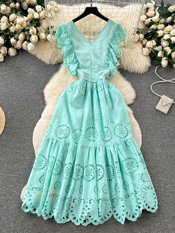 Suvepuhkus, õõnsad puuvillased riided, naiste varrukateta kleit, V-kaelusega volangid, tikandid, lilleääred, pidulikud pikad vestid