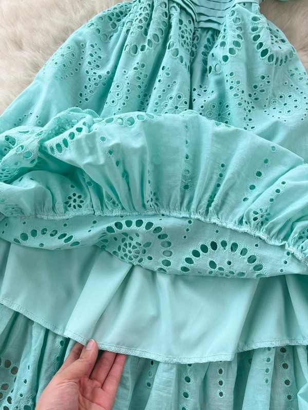 Suvepuhkus, õõnsad puuvillased riided, naiste varrukateta kleit, V-kaelusega volangid, tikandid, lilleääred, pidulikud pikad vestid