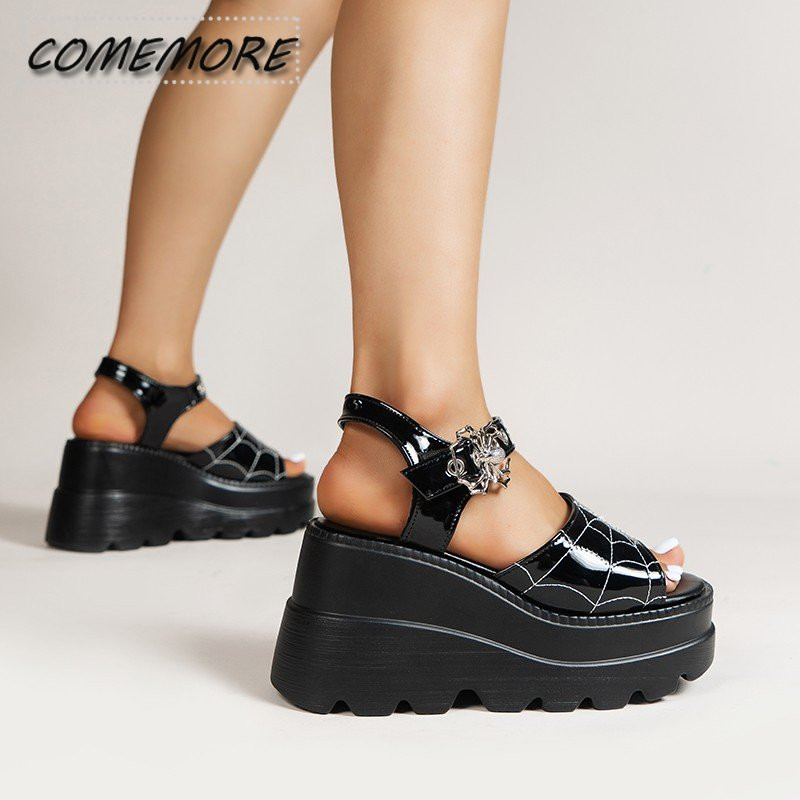 Naiste kingad 2023 Moodne pandlaga rihm Naiste sandaalid Suvised tänavasandaalid Naiste kiilujalatsid Naiste punk-platvormiga sandaalid