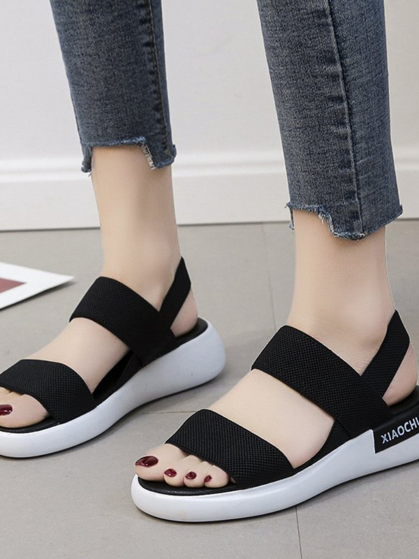 Sieviešu ķīļveida papēžu platforma omulīgas sandales Sieviešu āra pludmales sandales elastīgās joslas Dizaineru apavi sandales sievietēm vasarā