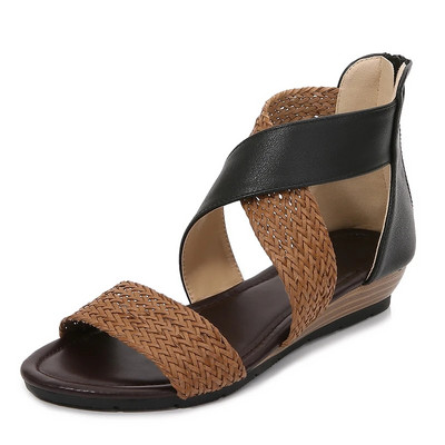 Kalasuudmega nahast platvorm Naiste sandaalid kiilukontsaga naiste kingad Suures suuruses tõmblukuga vabaaja rannasandaalid Rooma kingad