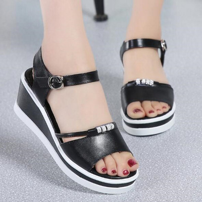 Γυναικεία σανδάλια 2023 Summer Fish Mouthcasual Open Toe Παπούτσια Rhinestone Flat Flip Flop Ψηλά τακούνια Beach Platform Γυναικεία σανδάλια