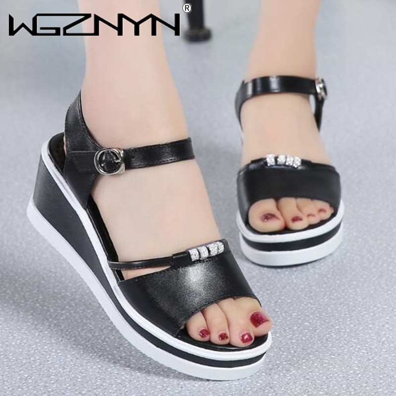 Γυναικεία σανδάλια 2023 Summer Fish Mouthcasual Open Toe Παπούτσια Rhinestone Flat Flip Flop Ψηλά τακούνια Beach Platform Γυναικεία σανδάλια