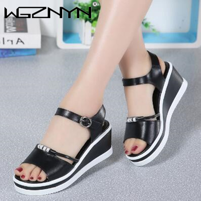 Γυναικεία σανδάλια 2023 Summer Fish Mouthcasual Open Toe Παπούτσια Rhinestone Flat Flip Flop Ψηλά τακούνια Beach Platform Γυναικεία σανδάλια