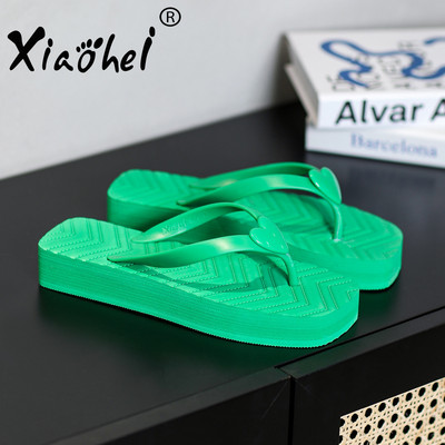 Naiste disainitud plätud, kandiline pea virsikuvärvi süda EVA plätud mereäärsed platvormsussid EVA kiilud naiste luksuslikud sandaalid