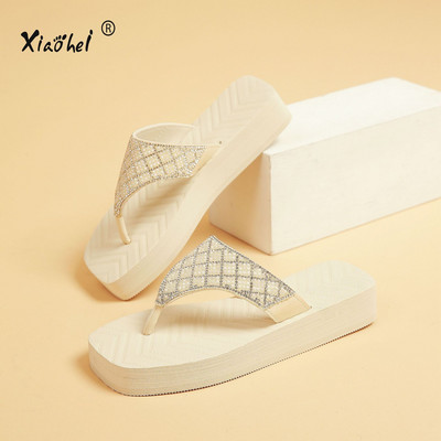 Naiste disainitud plätud, kandiline pea virsikuvärvi süda EVA plätud mereäärsed platvormsussid EVA kiilud naiste luksuslikud sandaalid