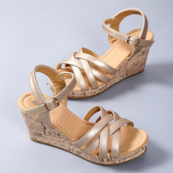 Дамски клинове Sandlas 2023 Летни дамски сандали на платформа с катарама Римски обувки на висок ток Модни кафяви ежедневни дамски сандалии