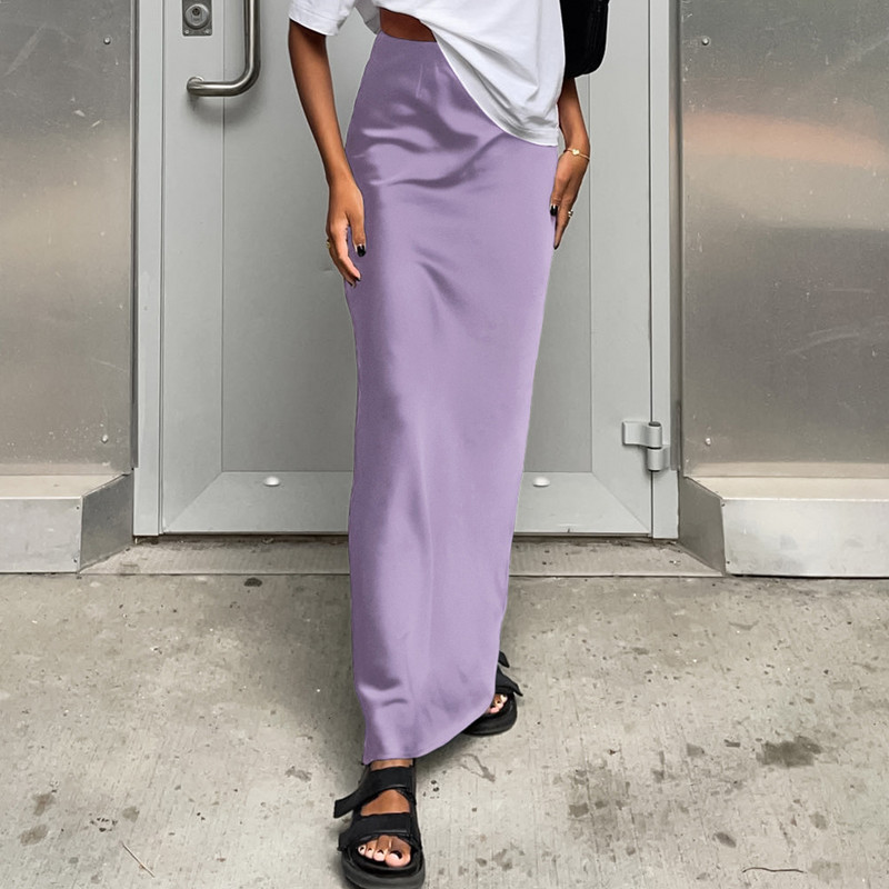 Női szatén fekete hosszú szoknya Y2K tavaszi magas derekú csípő csomag női alkalmi laza szoknya divat utcai tömör női szoknya