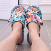 Pallene suvemajasussid naistele uus mood trükitud sandaalid hingavad vahvel puuvillased sisesussid avatud ninaga kodukingad