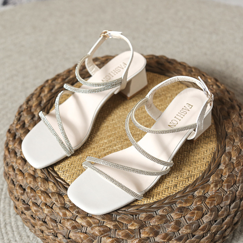 Ljetne niske sandale 2024. Žensko kožno odijelo Ženske bež Ženske cipele Visoke potpetice Niske potpetice Crne Udobne Nove djevojke Fas