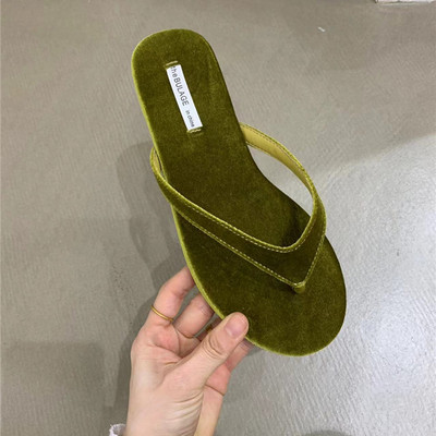 2024. aasta disainer, suvine naiste sussid, moekas klamber, varbaosa, lamedad kontsad, hõbedased naiste rannajalatsid, plätud