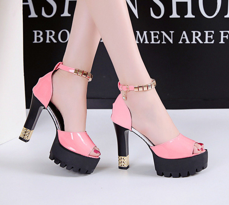 2022 női divat Magas sarkú Peep Toe Platform Magassarkú Pumpok Női Cipők 2022 Női Sarkú Szandál Esküvői Cipők