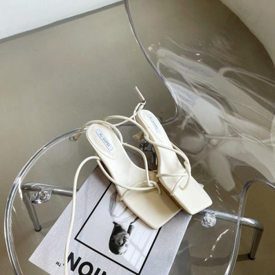 Madalad sandaalid, naiste nahkkostüüm, naiste beež, 2022. aasta suvised naiste kingad, läbipaistvad kontsad, kesk pandlarihm, madala kontsaga must Gladiator Fa