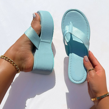 Чехли с дебела подметка Дамски обувки на платформа Лято 2022 Нови клиновидни токчета Джапанки Устойчиви на износване Сандали