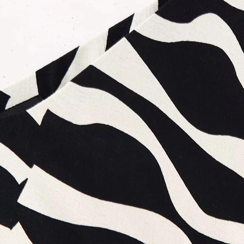 TRAF volangidega seelik naiste seelik, kevad 2024 Midi triibuline keskmise vöökohaga lilleline seelik Uus seelik Elegantne disainseelik