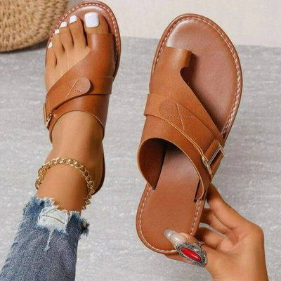Дамски чехли за открито Ежедневни плажни дамски обувки Летни нови плоски джапанки Сандали с щипка за ходене на пръстите Римска катарама Дамски пързалки