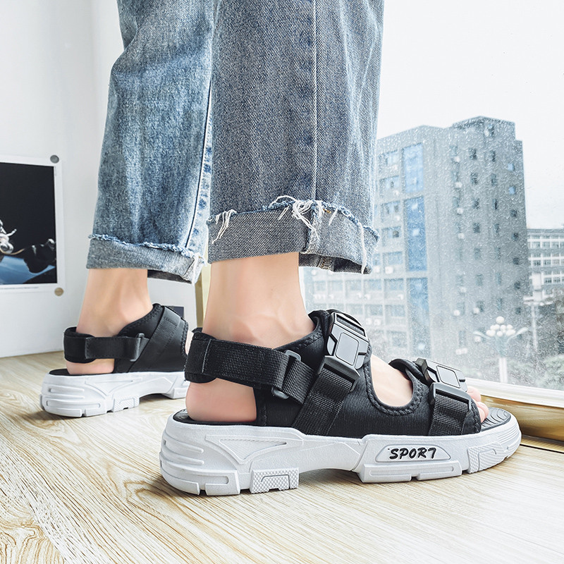 Nyári szandál Férfi vastag talp csúszásmentes kültéri horoghurok papucs puha talp strand alkalmi cipő beltéri, tartós nyitott orr