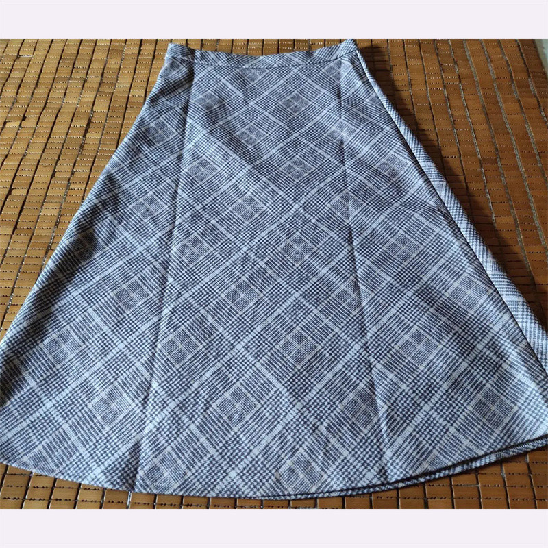 Elegantna ženska vunena plisirana suknja velike veličine Korejska modna pletena suknja visokog struka s patentnim zatvaračem A kroja za uredske dame Topla karirana suknja